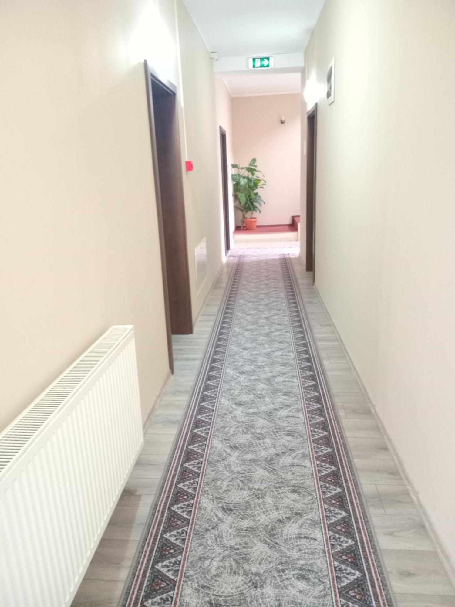 Coliseum Hotel Calafat Bagian luar foto